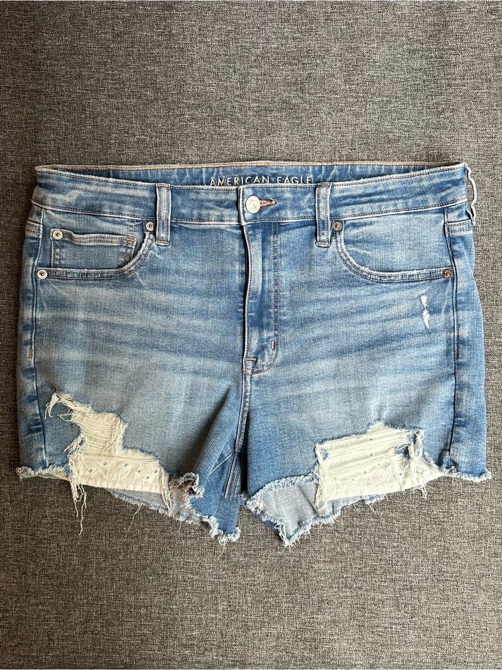 NWT American Eagle AE Next Level Stretch High Waisted Ripped Denim Shorts 14
